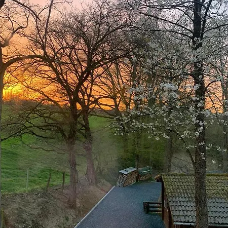 別荘 Douillets For The Family ウイエ